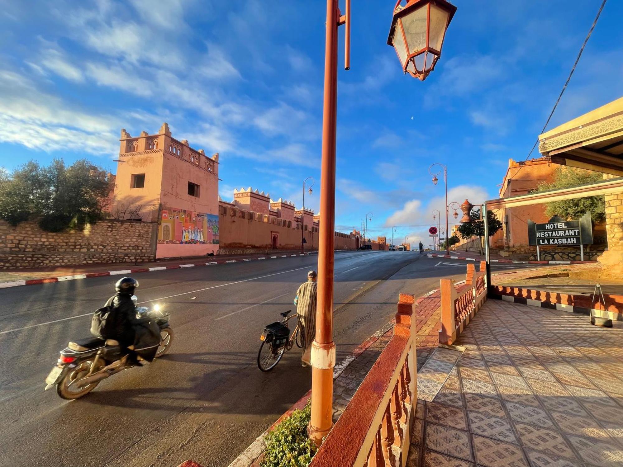 Hotel Restaurant La Kasbah タンギール エクステリア 写真