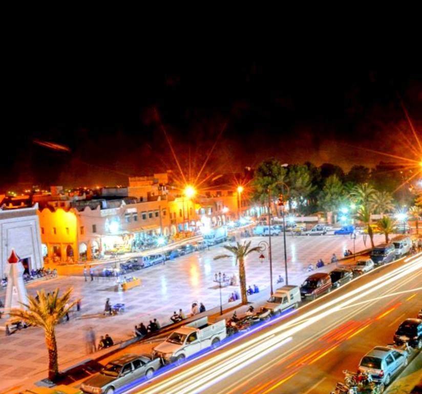 Hotel Restaurant La Kasbah タンギール エクステリア 写真