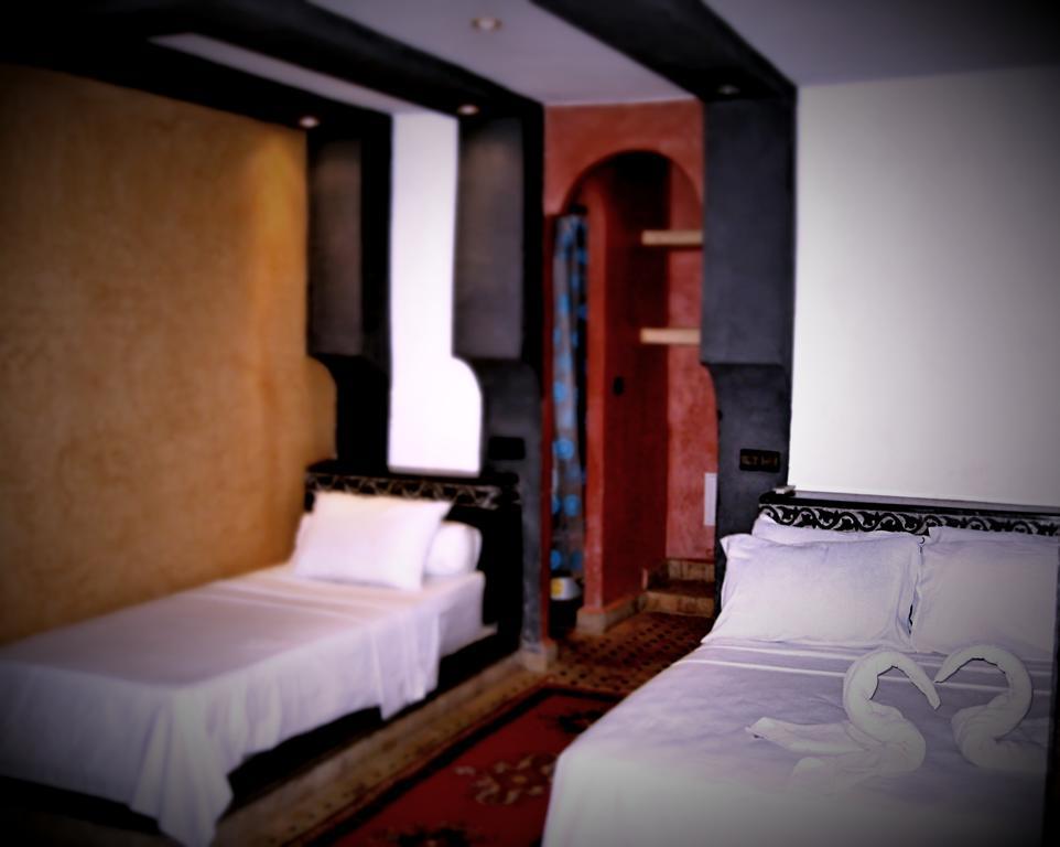 Hotel Restaurant La Kasbah タンギール エクステリア 写真