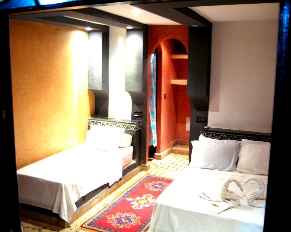 Hotel Restaurant La Kasbah タンギール エクステリア 写真